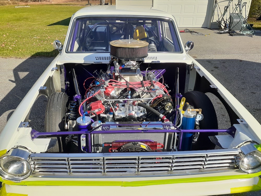 Chris 1965 Dart with SV1 to Cloverleaf spacer